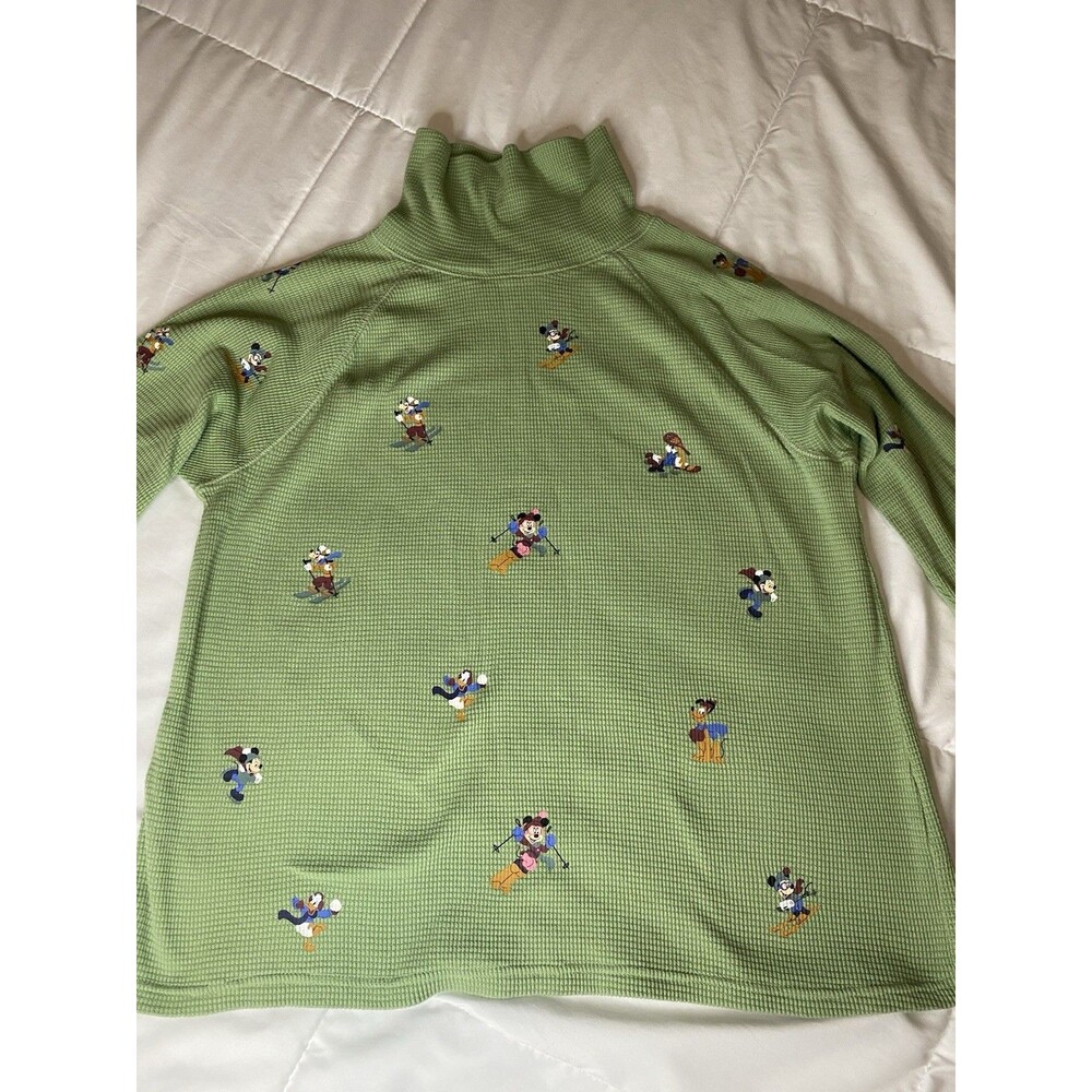 Disney Parks Mickey Mouse and Friends Holiday Homestead Turtleneck Shirt Size M